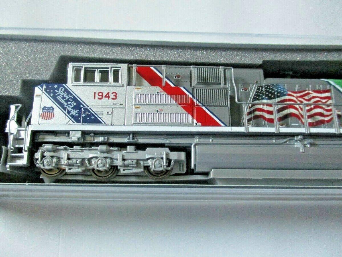 Kato N Scale EMD SD70ACe Union Pacific The Spirit #1943 w/DCC