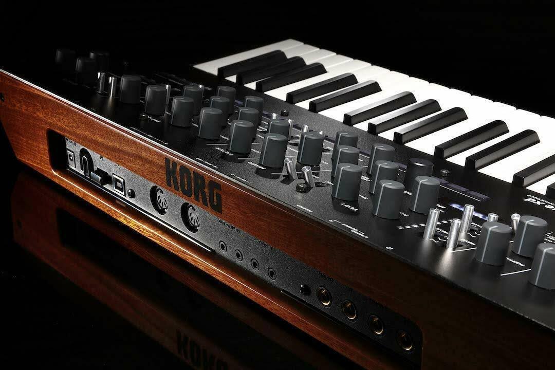 Korg Minilogue XD 37-Key Analog Synthesizer